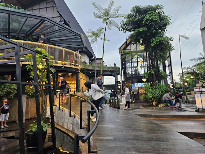 Resto dan Tempat Nongkrong Estetik Terbaru di Sentul Bogor Yang Lagi Viral : The Kluwih Heritage Dan Kopi Nako