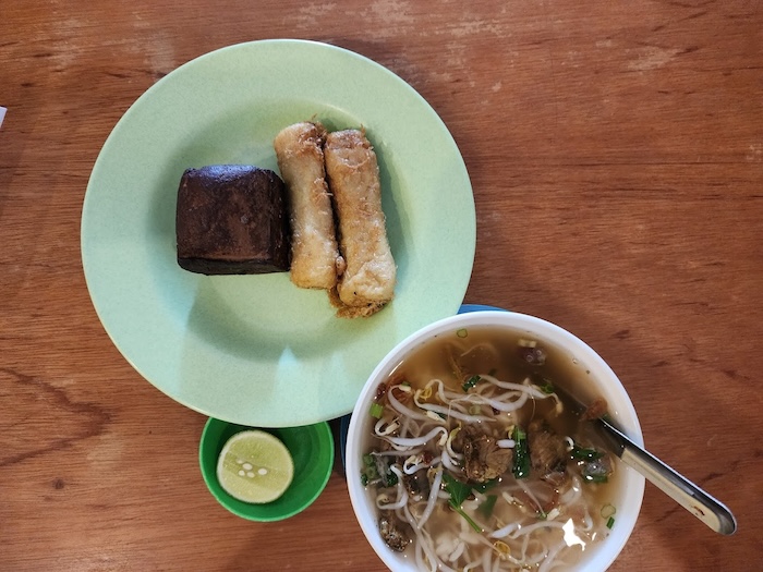 Kuliner Bogor: Soto Segeer Mbok Giyem, Cita Rasa Asli Boyolali Pertama di Dunia