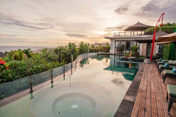 9 Villa Terbaik di Nusa Dua Bali: Fasilitas Lengkap Banget Kolam Renang Infinity Tempat Berjemur Hingga Jacuzzi