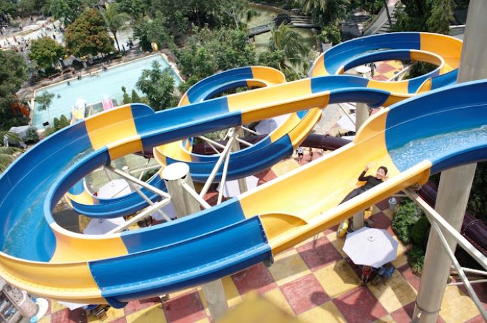 Review Terbaru Serunya Water Park Terbaik & Terbesar di Jakarta: Atlantis Water Adventure Ancol Jakarta