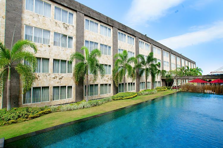 Review Hotel di Bali Menginap Nyaman di Aston Denpasar Hotel and Convention Center