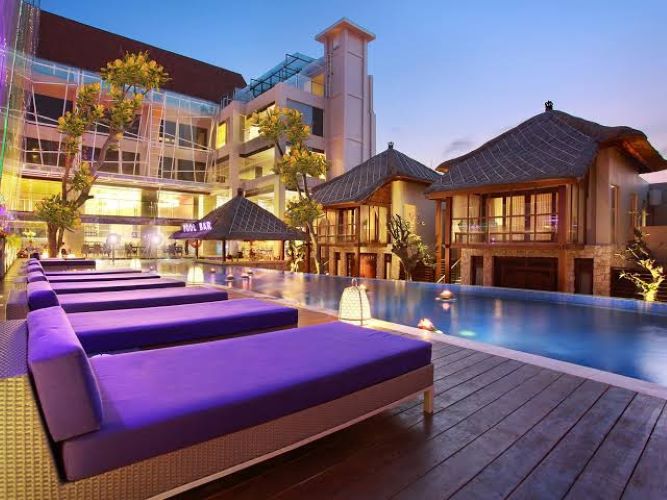 Hotel Strategis Buat Staycation di Kuta Bali Fasilitas Memikat 500 Ribuan Ada Bath Tubnya  Loh