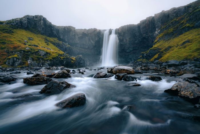 Wisata Air Terjun di Riau Batu Dinding, Unik Airnya Mengalir di Antara Himpitan Bebatuan