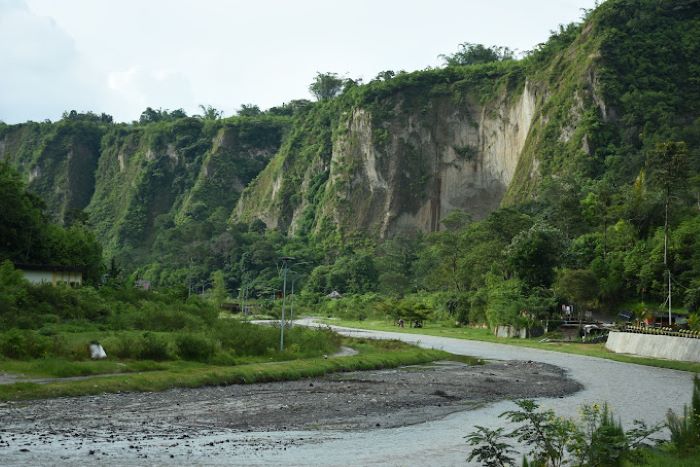 Inilah TOP 10 Tempat Wisata Musim Liburan Anak Sekolah di Sumatera Bikin Liburan Keluarga Kamu Berkesan !!