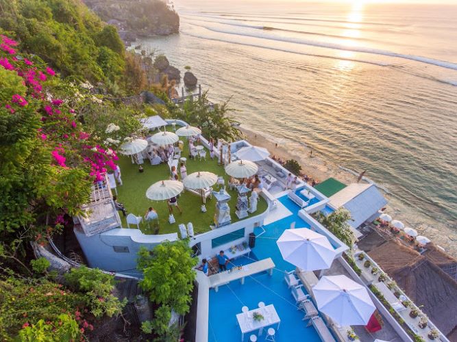 Morabito Art Cliff Sunset Restoran: Lagi Hits dan Instagramable di Uluwatu Bali Karya Arsitektur Perancis Pascal Morabito