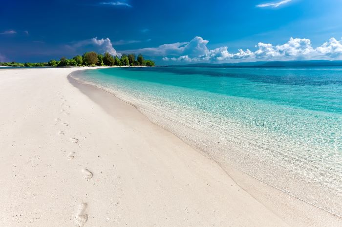 Tempat Penginapan Murah di Lombok Viewnya Lansung Pantai Tarif di Bawah 500 Ribu