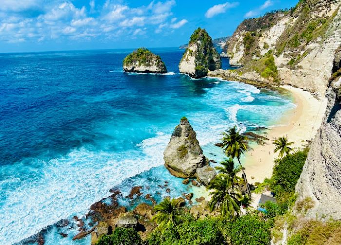 Surga di Pulau Cantik dan Eksotis di Timur Bali: Ini 10 Destinasi Wisata Paling Hits dan Populer di Nusa Penida